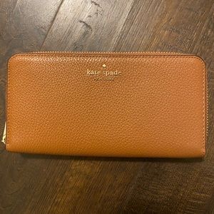 Kate spade large continental wallet - “warm gingerbread” color